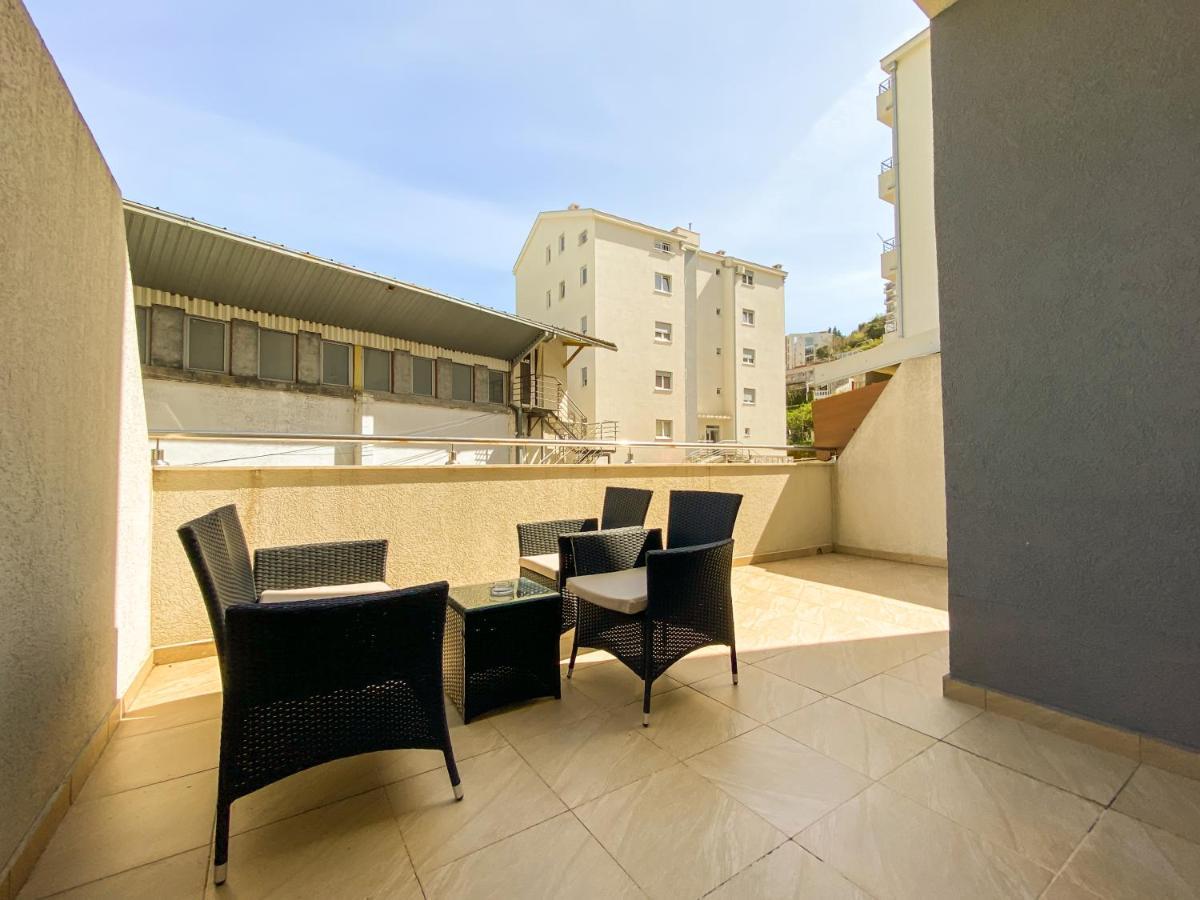 Apartments Luka Bu2 Budva Luaran gambar